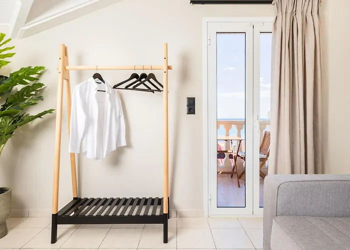 Manthos Beachfront Apartments, By Zantewize Appartement Laganas