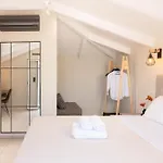 Manthos Beachfront Apartments, By Zantewize * Laganas