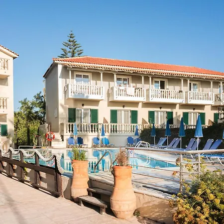 Manthos Beachfront Apartments, By Zantewize Apartman *