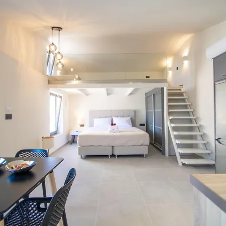 Manthos Beachfront Apartments, By Zantewize Apartman *