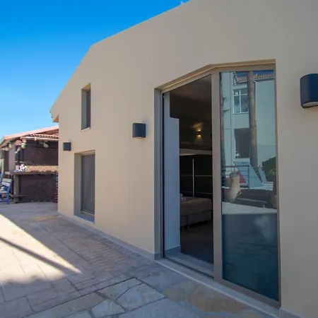 Apartman Manthos Beachfront *