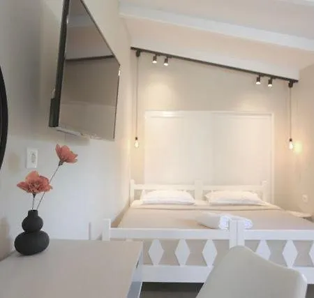 Manthos Beachfront Apartman *