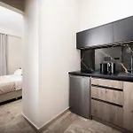Manthos Beachfront Apartments, By Zantewize Apartament