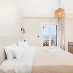 Daire Manthos Beachfront Apartments, By Zantewize Laganas