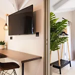Manthos Beachfront Apartments, By Zantewize Laganas