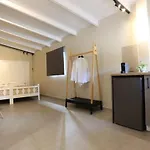 Апартаменты Manthos Beachfront Apartments, By Zantewize