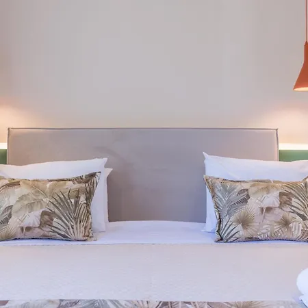 Apartman Manthos Beachfront Apartments, By Zantewize *